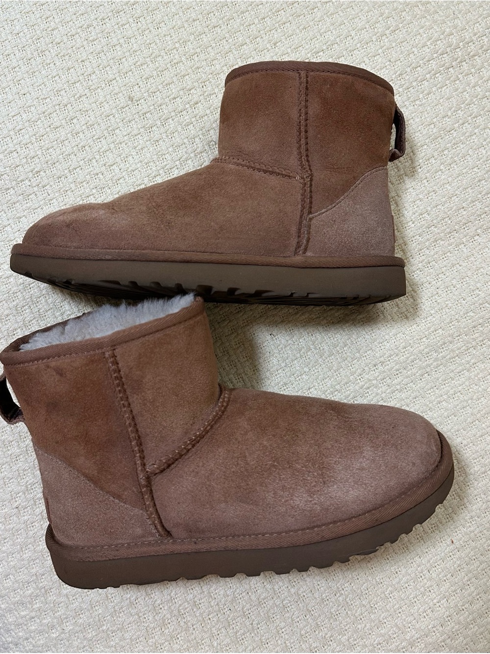 UGG Classic Short Suede boots - Chestnut Brown size 7